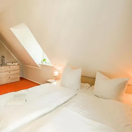 Semesterbostad Seepferdchen, 15b, Haus Zingst 15b Ostseebad Nienhagen